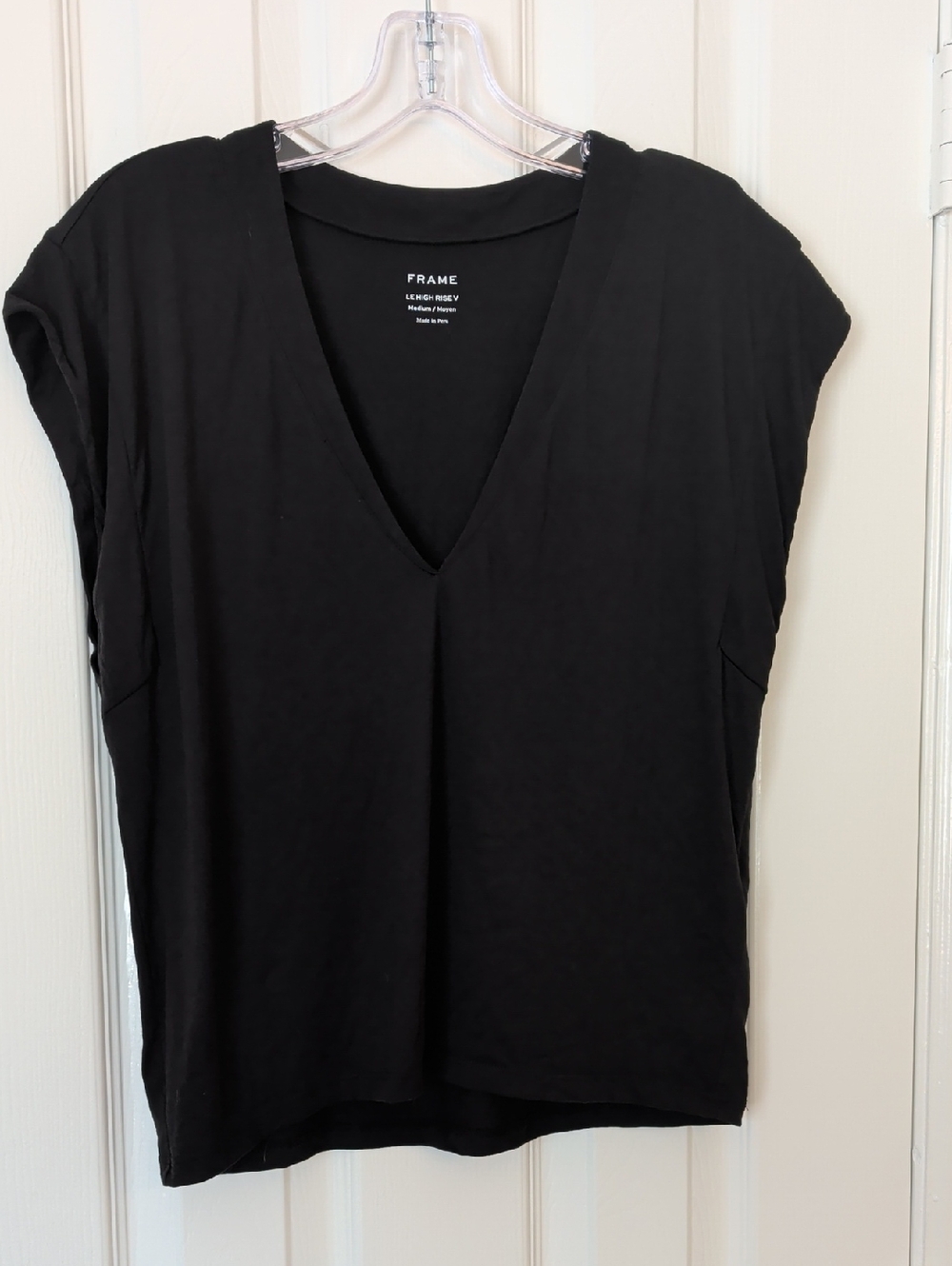 FRAME Le High Rise V Neck Tee - Picture 2 of 6